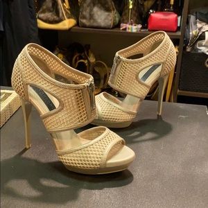 Burberry prorsum nude heels